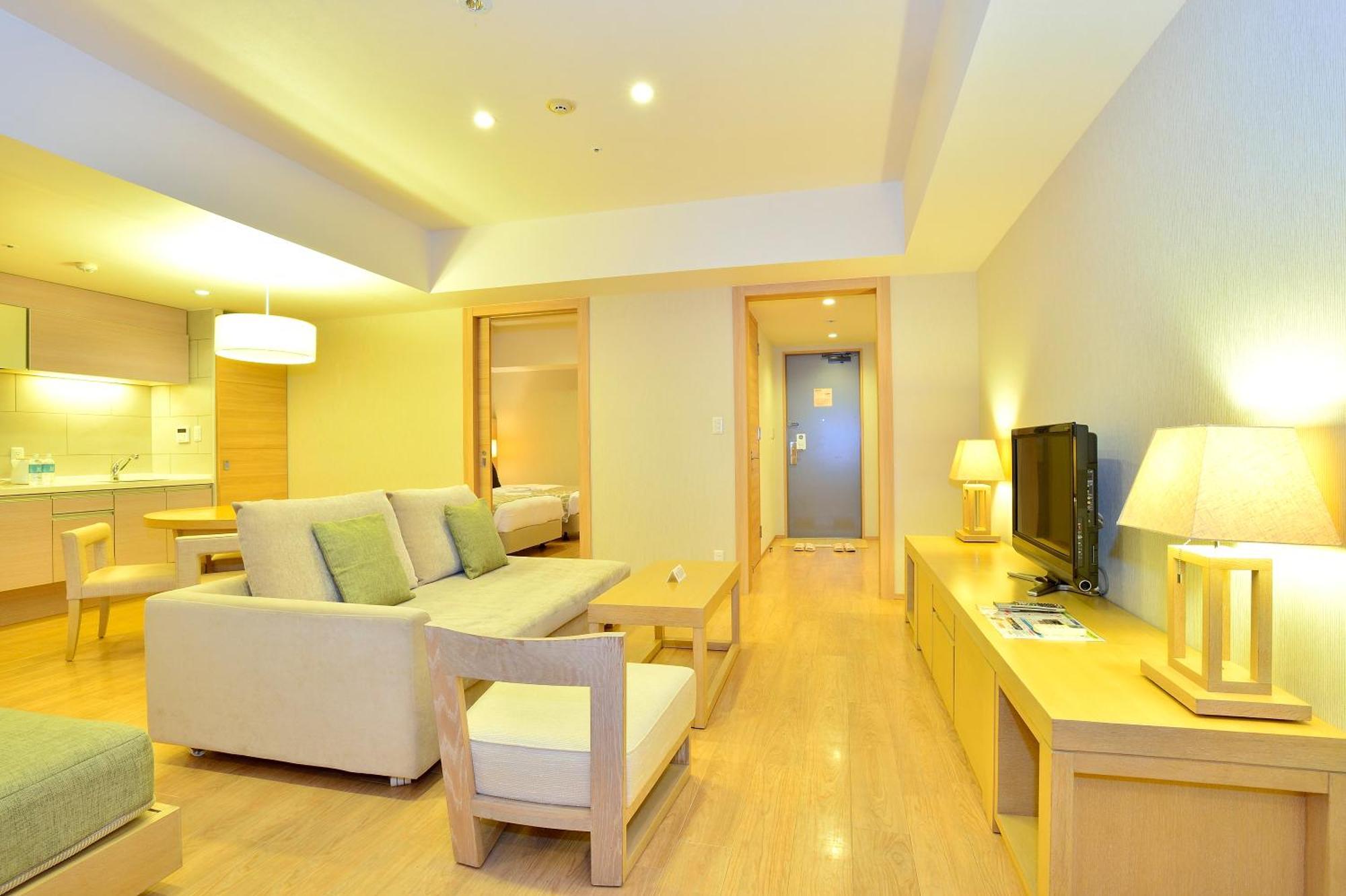 Moon Ocean Ginowan Hotel & Residence Okinawa Екстериор снимка