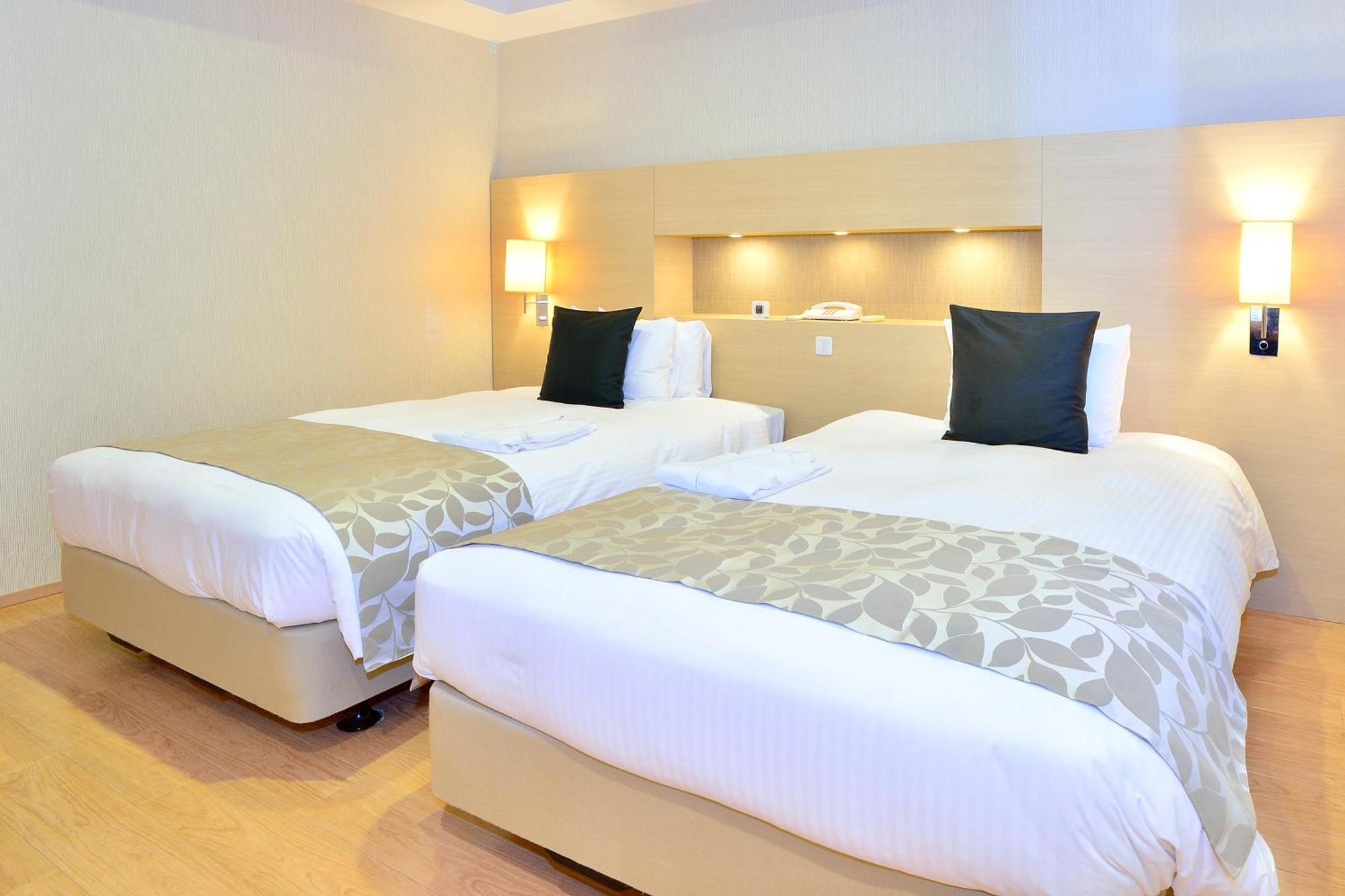 Moon Ocean Ginowan Hotel & Residence Okinawa Екстериор снимка