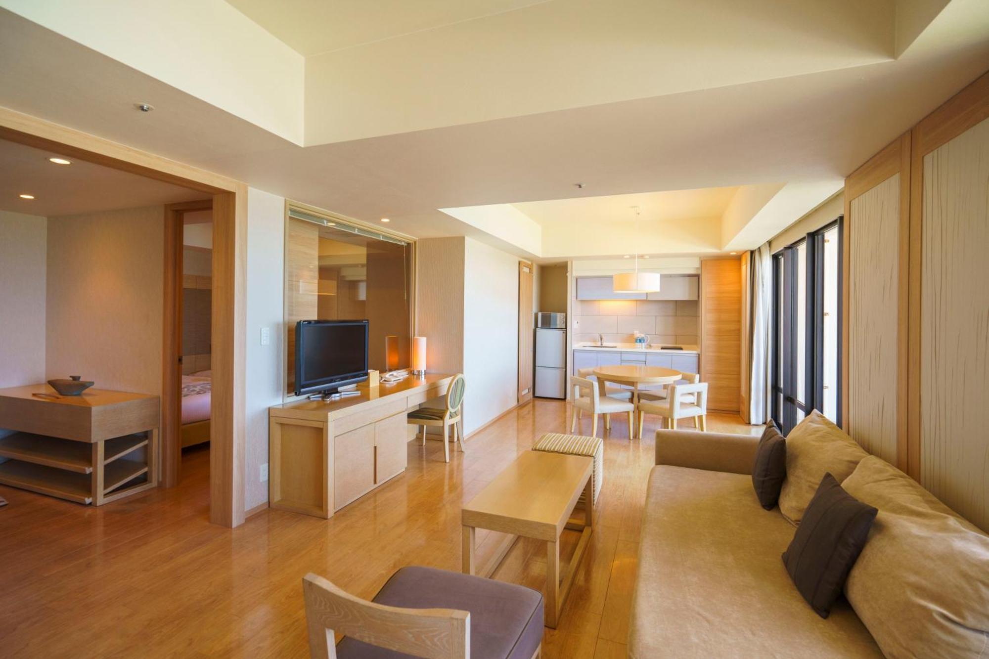 Moon Ocean Ginowan Hotel & Residence Okinawa Екстериор снимка